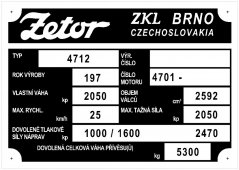Výrobní štítek Zetor 4712
