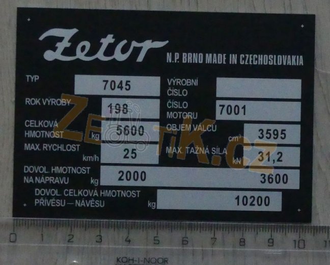 Výrobní štítek Zetor 7045