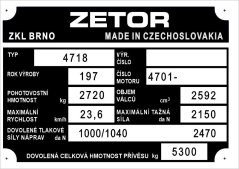 Výrobní štítek Zetor 4718 nové logo